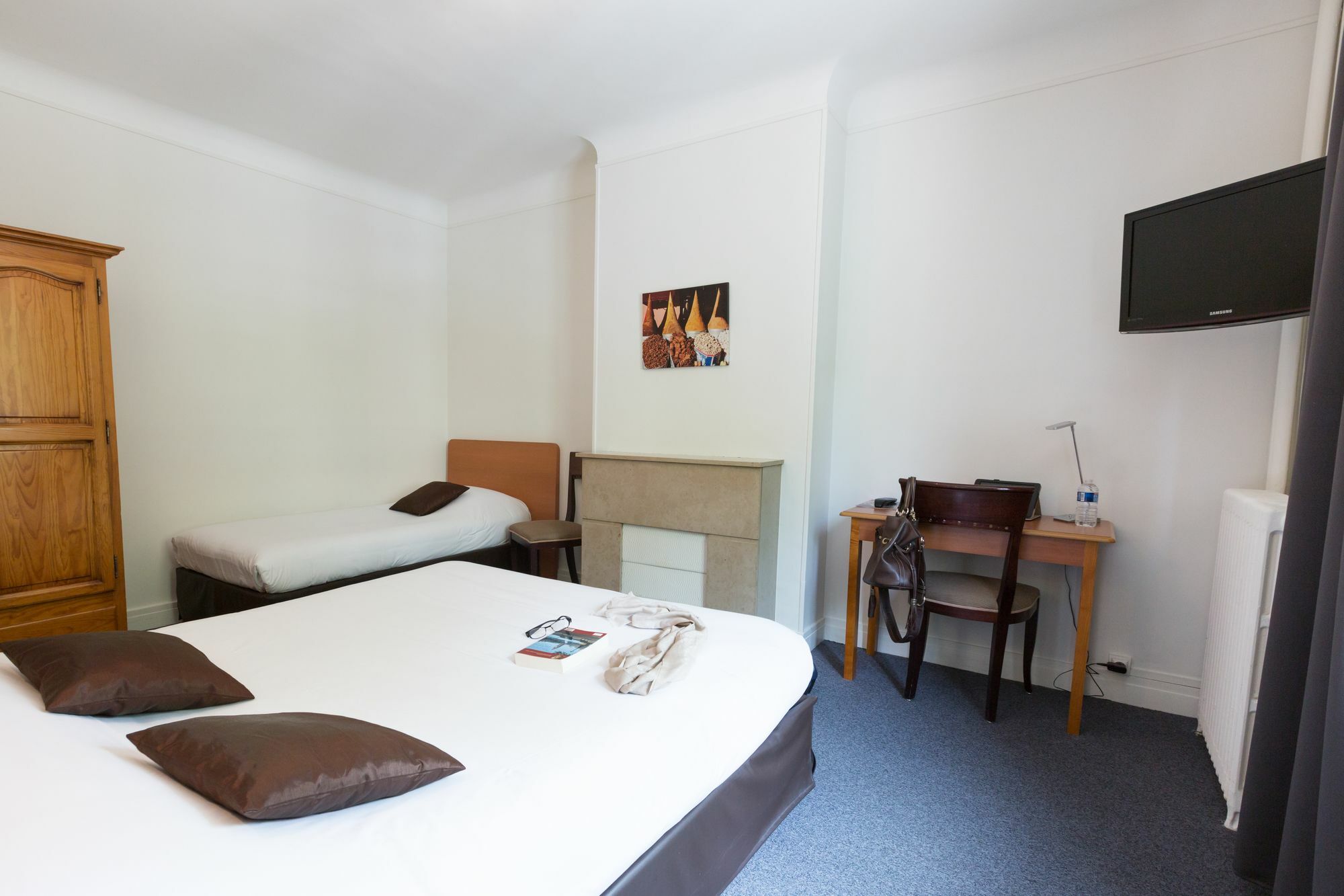Logis Hotel Du Chateau Caen Luaran gambar